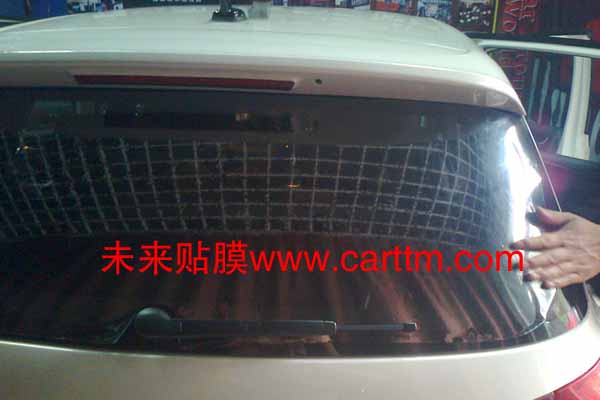 后档施工中