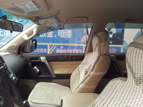 龙膜太阳膜|隔热膜|汽车贴膜|丰田普拉多全车贴膜前档AVS70侧后挡N1040PS4施工实拍